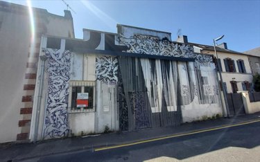 Location fonds et murs commerciaux Carhaix-Plouguer 29270 Finistère 420 m2  1200 euros