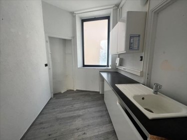 Fonds et murs commerciaux a vendre Bourg-en-Bresse 01000 Ain 37 m2  100000 euros