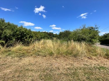Terrain a batir a vendre Saint-Loup-sur-Semouse 70800 Haute-Saône 3421 m2  74000 euros