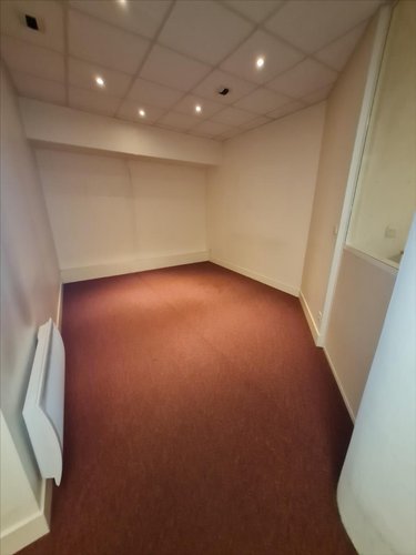 Fonds et murs commerciaux a vendre Vendôme 41100 Loir-et-Cher 602 m2  250000 euros