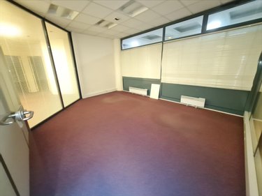 Fonds et murs commerciaux a vendre Vendôme 41100 Loir-et-Cher 602 m2  250000 euros