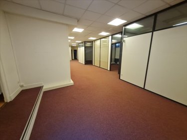 Fonds et murs commerciaux a vendre Vendôme 41100 Loir-et-Cher 602 m2  250000 euros