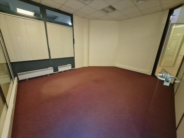 Fonds et murs commerciaux a vendre Vendôme 41100 Loir-et-Cher 602 m2  250000 euros