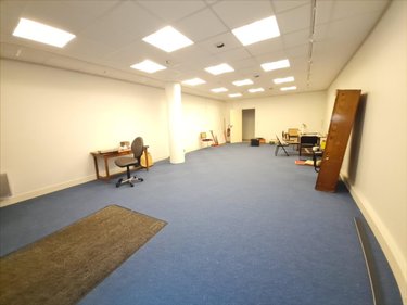 Fonds et murs commerciaux a vendre Vendôme 41100 Loir-et-Cher 602 m2  250000 euros