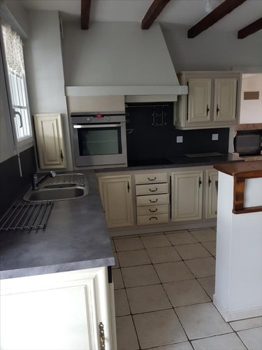 Location maison Plouigneau 29610 Finistère 117 m2 8 pièces 900 euros