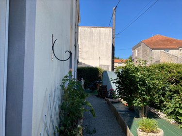 Immeuble a vendre Saint-Agnant 17620 Charente-Maritime 429 m2  483695 euros