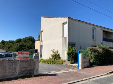Immeuble a vendre Saint-Agnant 17620 Charente-Maritime 429 m2  483695 euros