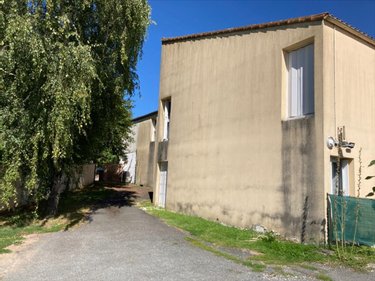 Immeuble a vendre Saint-Agnant 17620 Charente-Maritime 429 m2  483695 euros