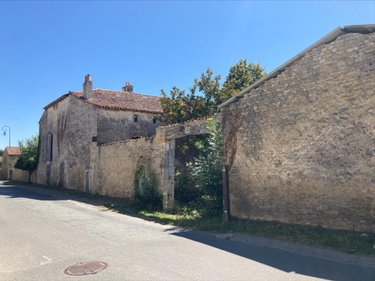 Maison a vendre Genouillé 17430 Charente-Maritime 272 m2 8 pièces 264400 euros
