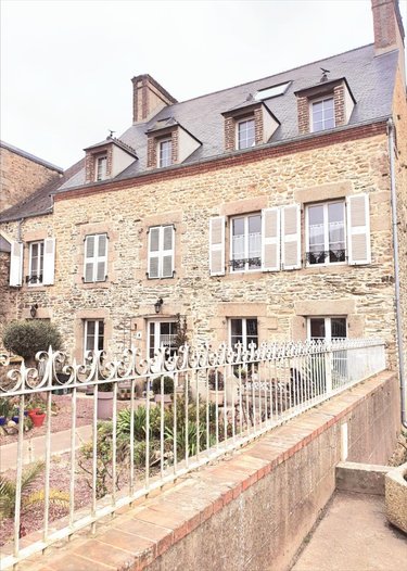 Maison a vendre Quettehou 50630 Manche 355 m2 15 pièces 436200 euros