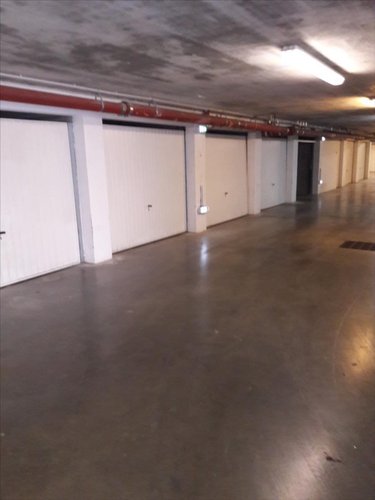 Location garage et parking Bourg-en-Bresse 01000 Ain 10 m2  65 euros