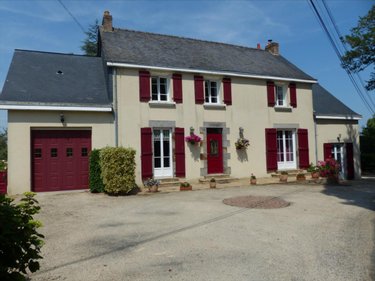 Maison a vendre Saint-Georges-Buttavent 53100 Mayenne 160 m2 6 pièces 228800 euros