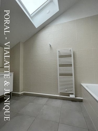 Location appartement Ambérieu-en-Bugey 01500 Ain 59 m2 3 pièces 930 euros