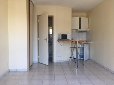 Location appartement Rennes 35000 Ille-et-Vilaine 17 m2 1 pièce 438 euros