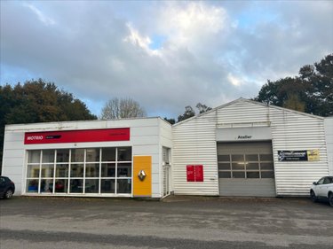 Fonds et murs commerciaux a vendre Spézet 29540 Finistère 565 m2  262500 euros