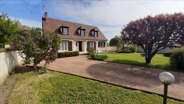 Maison a vendre Saint-Amand-Montrond 18200 Cher 173 m2 6 pièces 219736 euros