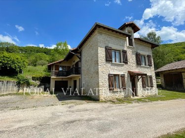 Maison a vendre Torcieu 01230 Ain 182 m2 8 pièces 300000 euros
