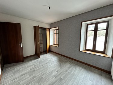 Appartement a vendre Saint-Flour 15100 Cantal 140 m2  106000 euros