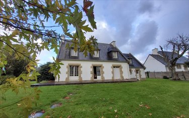 Maison a vendre Carhaix-Plouguer 29270 Finistère 158 m2 5 pièces 220500 euros