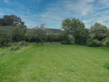 Terrain a batir a vendre Gouézec 29190 Finistère 809 m2  30500 euros