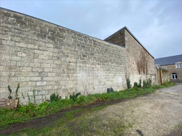 Immeuble a vendre Quettehou 50630 Manche 546 m2  218100 euros