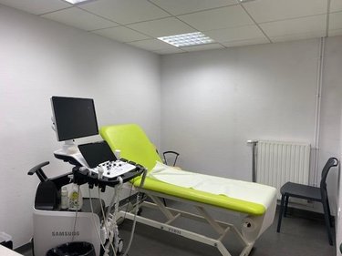 Fonds et murs commerciaux a vendre Besançon 25000 Doubs 270 m2  499800 euros