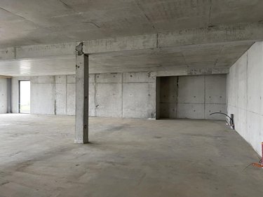 Fonds et murs commerciaux a vendre Uzel 22460 Côtes-d'Armor 300 m2  126000 euros