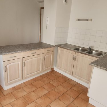 Appartement a vendre La-Ferté-Bernard 72400 Sarthe 64 m2 4 pièces 90100 euros