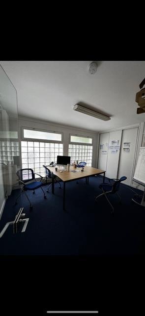 Location fonds et murs commerciaux Laon 02000 Aisne 120 m2  1100 euros