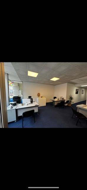 Location fonds et murs commerciaux Laon 02000 Aisne 120 m2  1100 euros