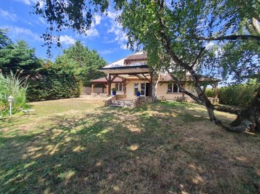 Maison a vendre Vendôme 41100 Loir-et-Cher 260 m2 9 pièces 254555 euros