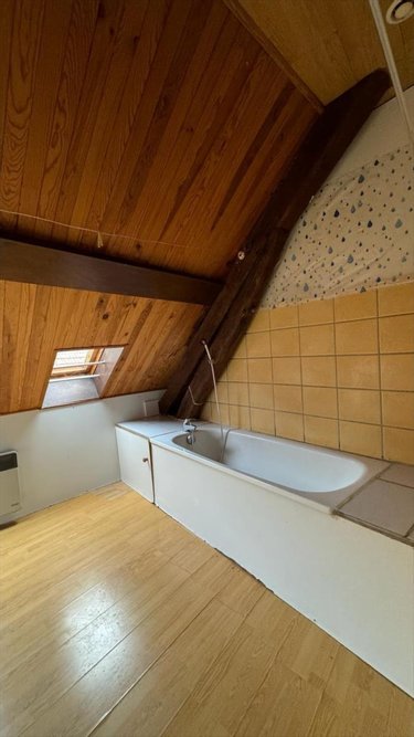Immeuble a vendre Blancs Coteaux 51130 Marne 167 m2  157000 euros