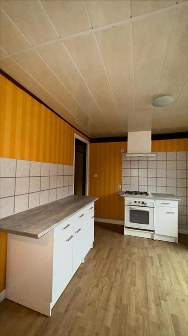 Immeuble a vendre Blancs Coteaux 51130 Marne 167 m2  157000 euros