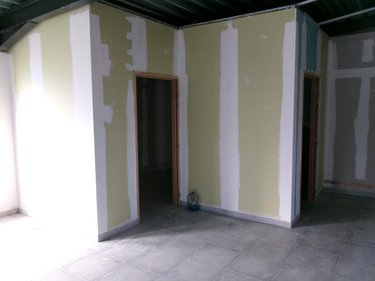 Location fonds et murs commerciaux Bruay-la-Buissière 62700 Pas-de-Calais 168 m2  2234 euros