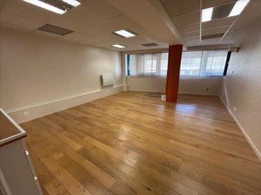 Fonds et murs commerciaux a vendre Boulogne-sur-Mer 62200 Pas-de-Calais 70 m2  127200 euros