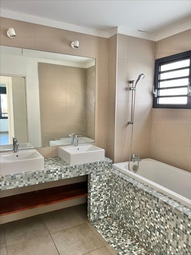 Appartement a vendre Saint-Leu 97436 Réunion 75 m2 4 pièces 291500 euros