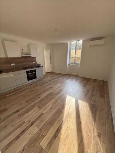 Location appartement Montrevel-en-Bresse 01340 Ain 50 m2 2 pièces 560 euros