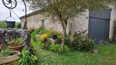 Maison a vendre Jonzac 17500 Charente-Maritime 226 m2 8 pièces 309750 euros