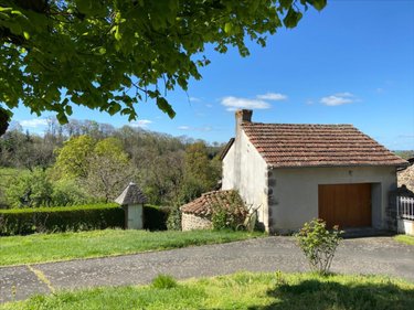 Maison a vendre Ayrens 15250 Cantal 138 m2 5 pièces 174900 euros