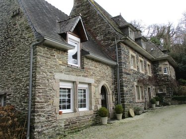 Maison a vendre Châteauneuf-du-Faou 29520 Finistère 161 m2 9 pièces 546000 euros