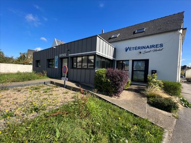 Fonds et murs commerciaux a vendre Le Faou 29590 Finistère 144 m2  496800 euros