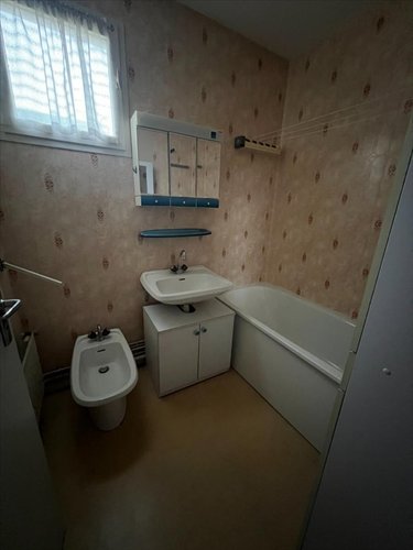 Appartement a vendre Châteaulin 29150 Finistère 90 m2 3 pièces 136500 euros