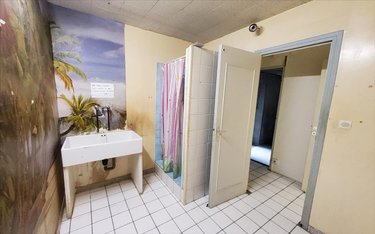 Location fonds et murs commerciaux Carhaix-Plouguer 29270 Finistère 80 m2  600 euros