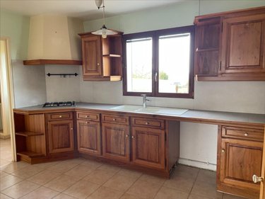 Location maison Mondoubleau 41170 Loir-et-Cher 148 m2 4 pièces 785 euros