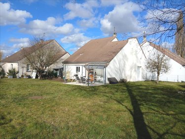 Maison a vendre La Chapelle-Saint-Ursin 18570 Cher 101 m2 5 pièces 171400 euros
