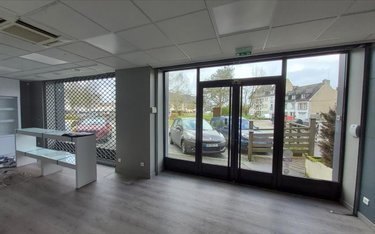 Location fonds et murs commerciaux Carhaix-Plouguer 29270 Finistère 120 m2  1200 euros