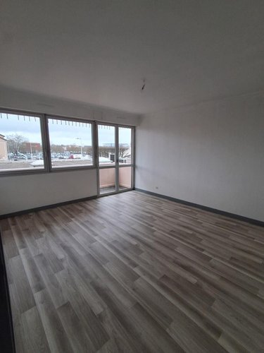 Location appartement Bourg-en-Bresse 01000 Ain 49 m2  653 euros