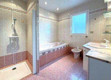 Maison a vendre Saint-Chély-d'Apcher 48200 Lozère 180 m2  380000 euros