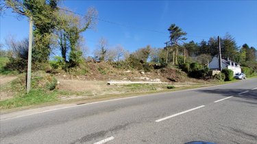 Bien agricole a vendre Plouyé 29690 Finistère  2600 euros