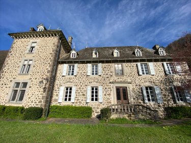 Maison a vendre Vic-sur-Cère 15800 Cantal 450 m2 10 pièces 668800 euros